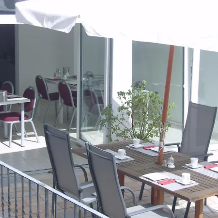 Hotell Zum Loewen 2*