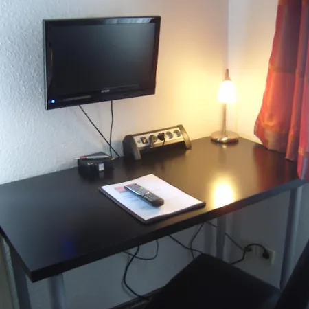 Zum Loewen Hotell