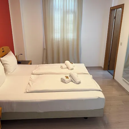 Hotel Zum Loewen 2*