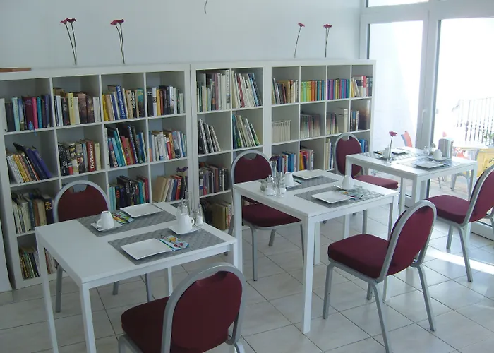 Zum Loewen Szálloda 2*